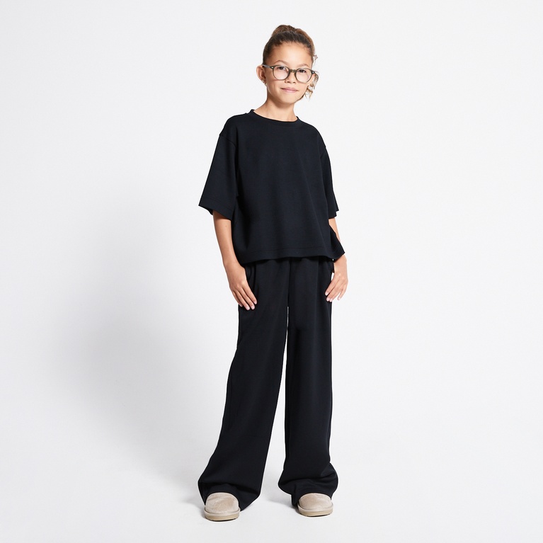 Soft lounge tee "Alyna star" Black